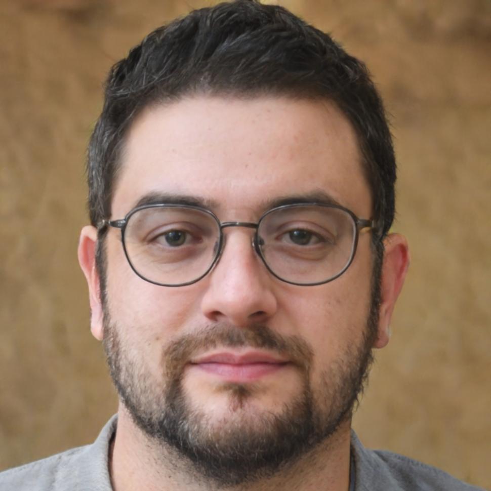 Portrait de Roméo Vidal, consultant financier